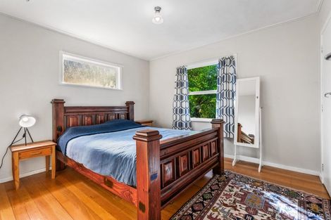 Photo of property in 77 Glen Marine Parade, Glendene, Auckland, 0602
