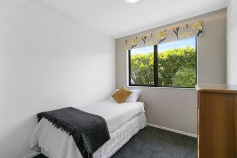 Photo of property in 5 Waipounamu Drive, Kelson, Lower Hutt, 5010