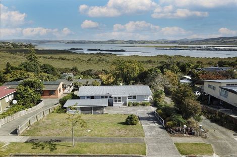 Photo of property in 68 West View Crescent, Onerahi, Whangarei, 0110