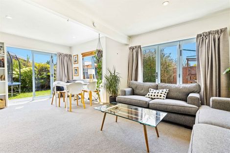 Photo of property in 111 Taikata Road, Te Atatu Peninsula, Auckland, 0610