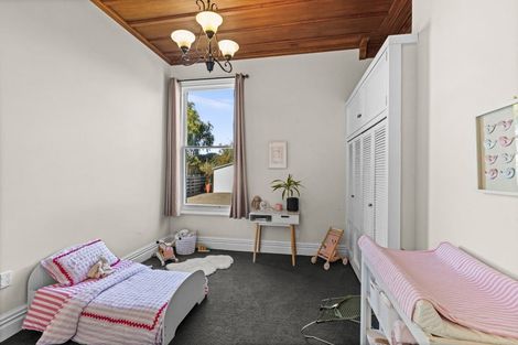 Photo of property in 19 Sheehan Street, Bay View, Napier, 4104