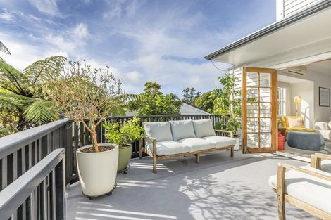 Photo of property in 21 Waikare Street, Karori, Wellington, 6012