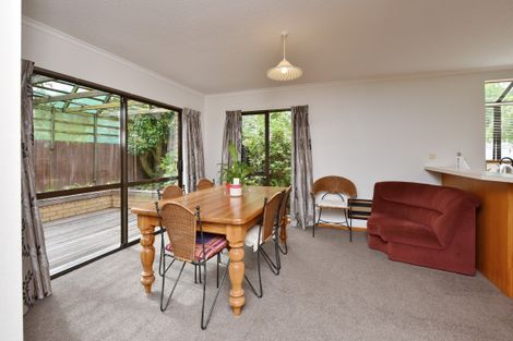 Photo of property in 23 Derenzy Place, Avonhead, Christchurch, 8042