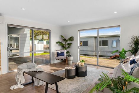 Photo of property in 4b Beachcomber Road, Mangawhai Heads, Mangawhai, 0505