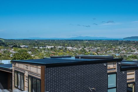 Photo of property in 76 Kotare Street, Waikanae, 5036