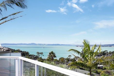 Photo of property in 1/7 Colmar Road, Mellons Bay, Auckland, 2014