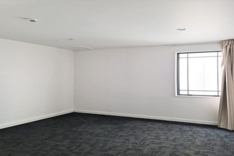 Photo of property in St James Courts, 3/77 Gloucester Street, Christchurch Central, Christchurch, 8013