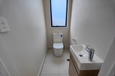 Photo of property in 4d Orinda Close, Botany Downs, Auckland, 2010