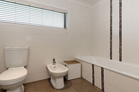 Photo of property in 22d Shetland Street, Glen Eden, Auckland, 0602