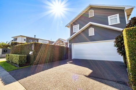 Photo of property in 35e Oceanbeach Road, Mount Maunganui, 3116