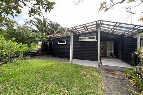 Photo of property in 14 Cloverly Crescent, Campbells Bay, Auckland, 0630