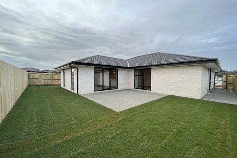 Photo of property in 10 Ned Place, Halswell, Christchurch, 8025