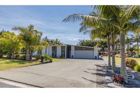 Photo of property in 1 Kotare Heights, Kerikeri, 0230