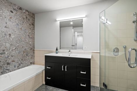 Photo of property in 15 Bracken Street, Arrowtown, 9302