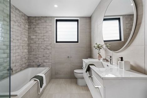 Photo of property in 2 Ocean Breeze Avenue, Hobsonville, Auckland, 0616