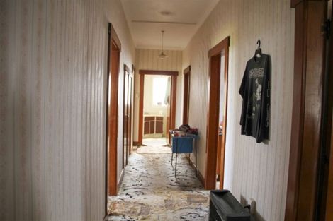 Photo of property in 8 Peace Street, Tuatapere, 9620