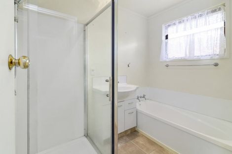 Photo of property in 27 Rewarewa Street, Owhata, Rotorua, 3010