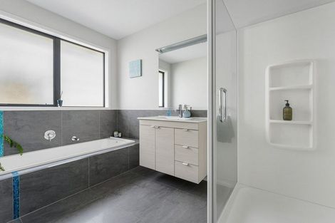 Photo of property in 36 Benmore Crescent, Pyes Pa, Tauranga, 3112