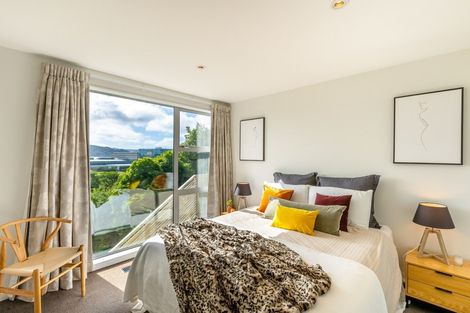Photo of property in 16 Bunker Way, Strathmore Park, Wellington, 6022
