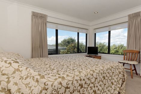 Photo of property in 22d Shetland Street, Glen Eden, Auckland, 0602