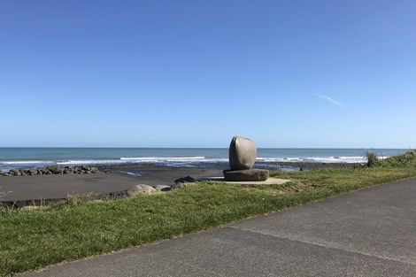 Photo of property in 9a Baring Terrace, Strandon, New Plymouth, 4312
