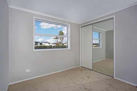 Photo of property in 1 Te Paahi Avenue, Waiuku, 2123
