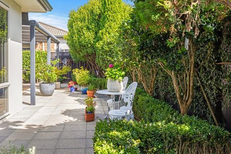 Photo of property in 2 Saratoga Court, Papamoa Beach, Papamoa, 3118