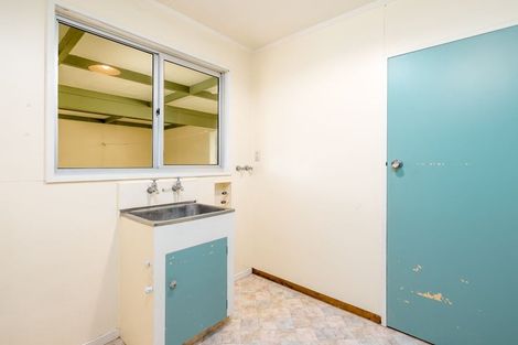 Photo of property in 65 Rhodes Street, Waimate, 7924