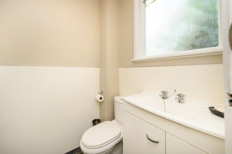 Photo of property in 26 Farnham Avenue, Highbury, Palmerston North, 4412