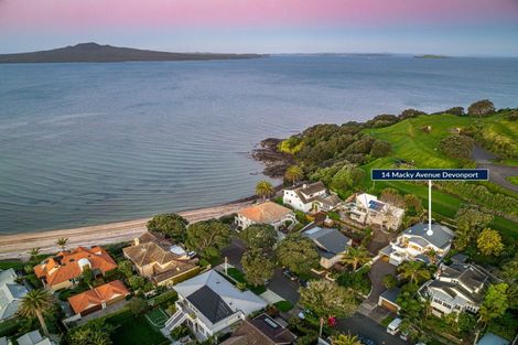 Photo of property in 14 Macky Avenue, Devonport, Auckland, 0624