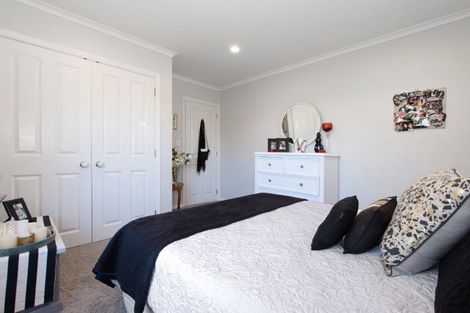 Photo of property in 5 Downing Place, Welcome Bay, Tauranga, 3112