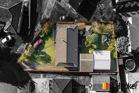 Photo of property in 22 Adel Place, Weymouth, Auckland, 2103