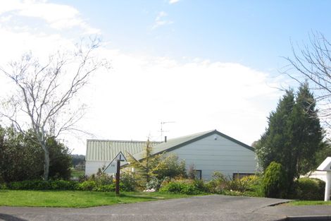 Photo of property in 75 Queens Road, Glen Avon, New Plymouth, 4312