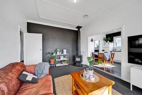 Photo of property in 165 Waihi Road, Hawera, 4610