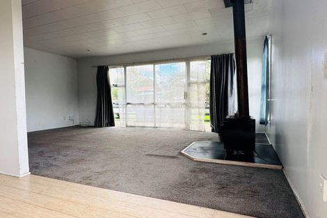 Photo of property in 187 Henderson Valley Road, Henderson, Auckland, 0612