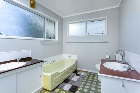 Photo of property in 268a Birkdale Road, Birkdale, Auckland, 0626