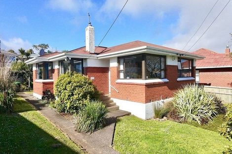 Photo of property in 39 Gilkison Street, Halfway Bush, Dunedin, 9010