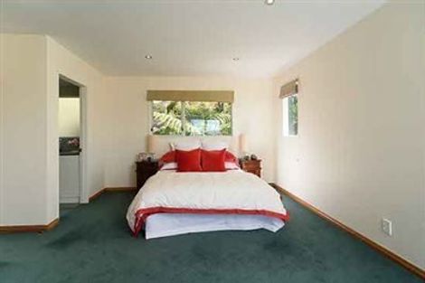 Photo of property in 58 Rama Crescent, Khandallah, Wellington, 6035