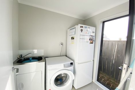 Photo of property in 4 Hirimate Place, Flat Bush, Auckland, 2019