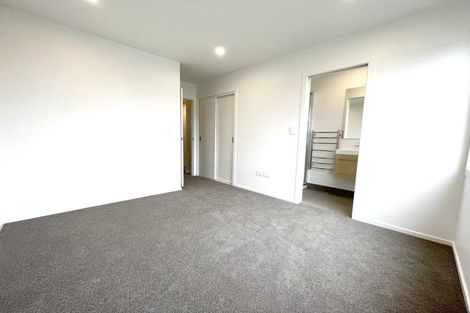 Photo of property in 4/12 Enderby Drive, Te Atatu Peninsula, Auckland, 0610