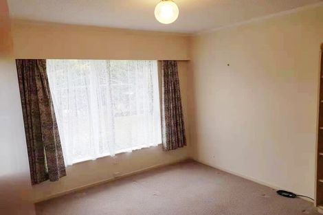 Photo of property in 100 Churton Drive, Churton Park, Wellington, 6037