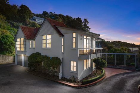 Photo of property in 16a Ferry Street, Seatoun, Wellington, 6022