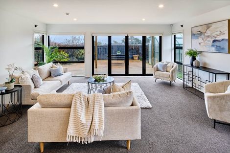 Photo of property in 49 Sunstone Crescent, Brown Owl, Upper Hutt, 5018