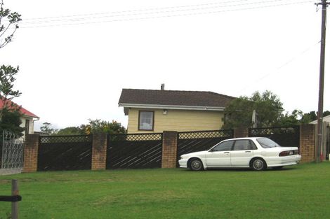 Photo of property in 461 Don Buck Road, Massey, Auckland, 0614