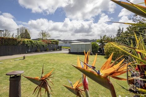 Photo of property in 24 Maude Street, Riverhead, 0820