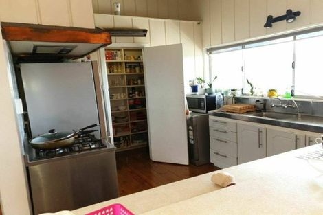 Photo of property in 85a Colwill Road, Massey, Auckland, 0614