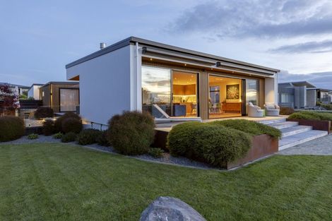 Photo of property in 10 Karapoto Lane, Rainbow Point, Taupo, 3330
