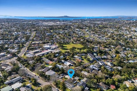 Photo of property in 3 Gladys Avenue, Glenfield, Auckland, 0629