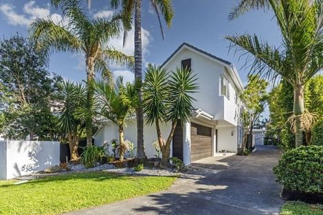 Photo of property in 1/20 Norwood Road, Bayswater, Auckland, 0622