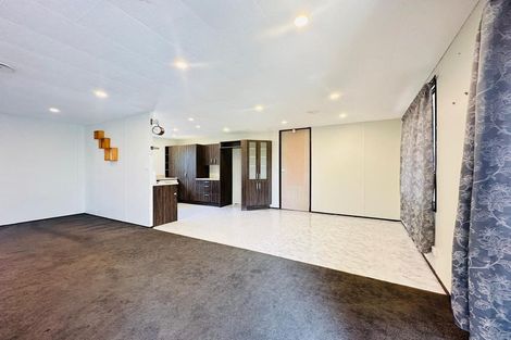 Photo of property in 24 Starforth Place, Henderson, Auckland, 0612